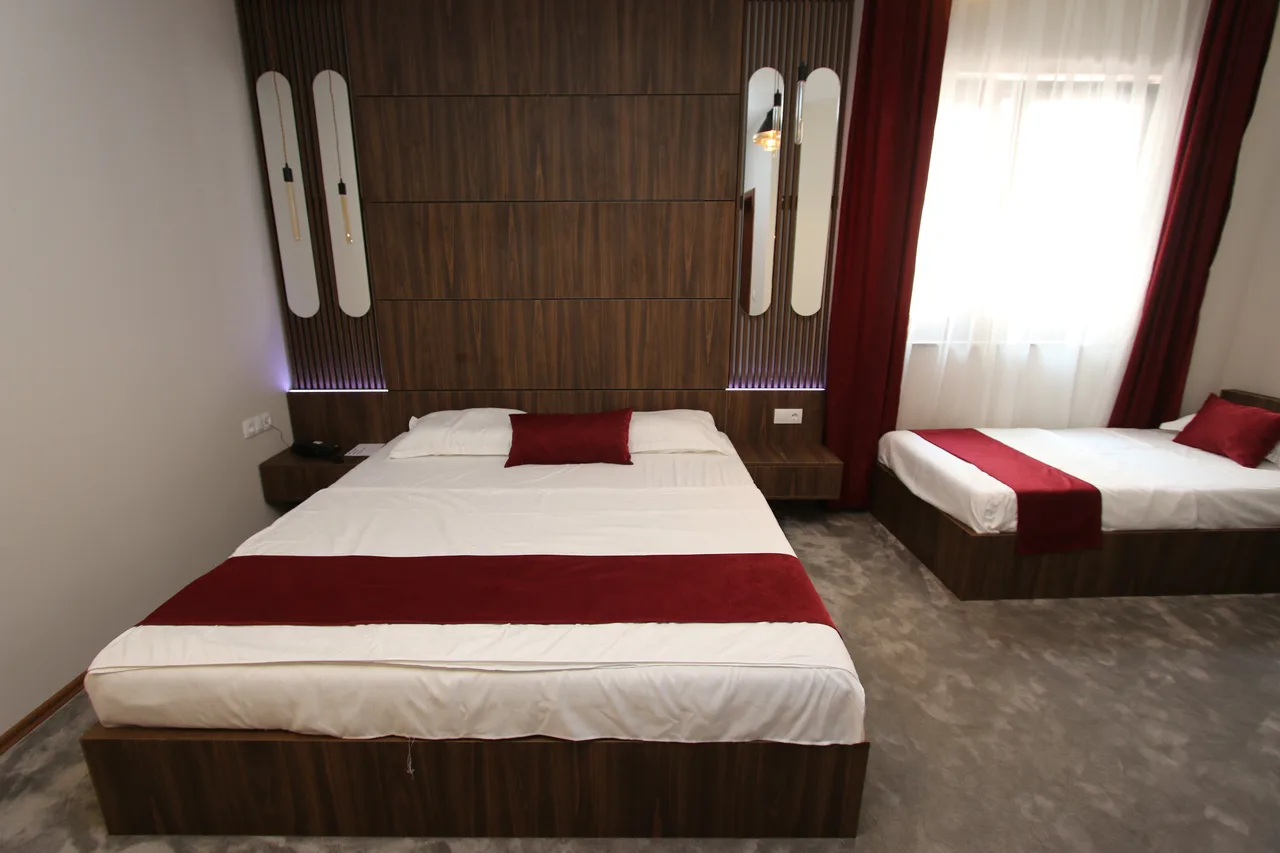 Prior Hotel — ภาพห้องพักและบรรยากาศ