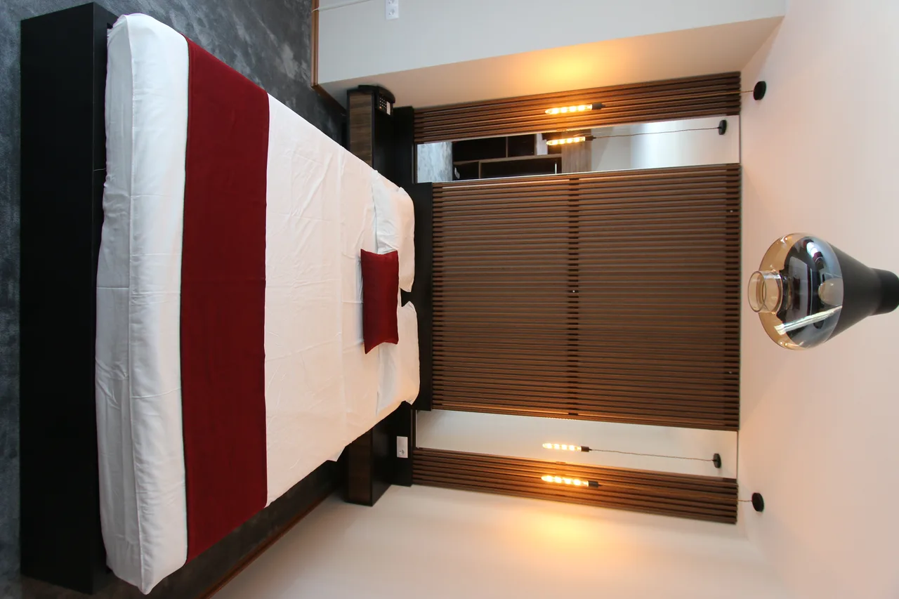 Prior Hotel — ภาพห้องพักและบรรยากาศ
