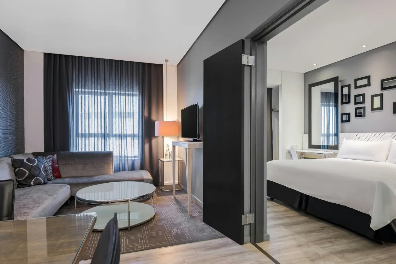 Protea Hotel Fire & Ice! by Marriott Pretoria Menlyn — ภาพห้องพักและบรรยากาศ