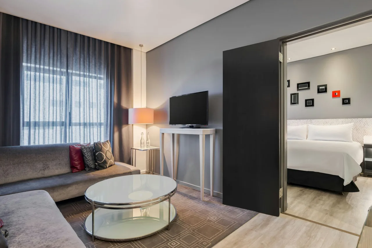 Protea Hotel Fire & Ice! by Marriott Pretoria Menlyn — ภาพห้องพักและบรรยากาศ