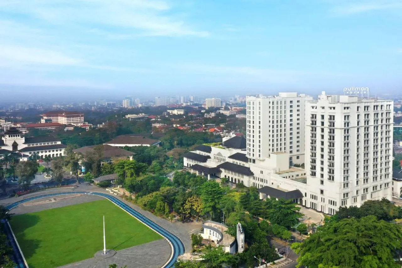 Pullman Bandung Grand Central — โรงแรมในบันดุง