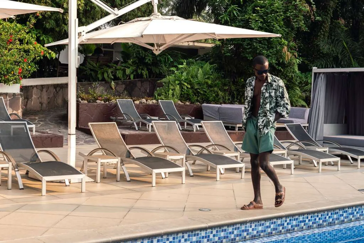Pullman Kinshasa Grand Hotel — ภาพห้องพักและบรรยากาศ
