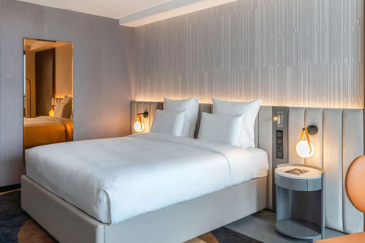 Pullman Kinshasa Grand Hotel — ภาพห้องพักและบรรยากาศ