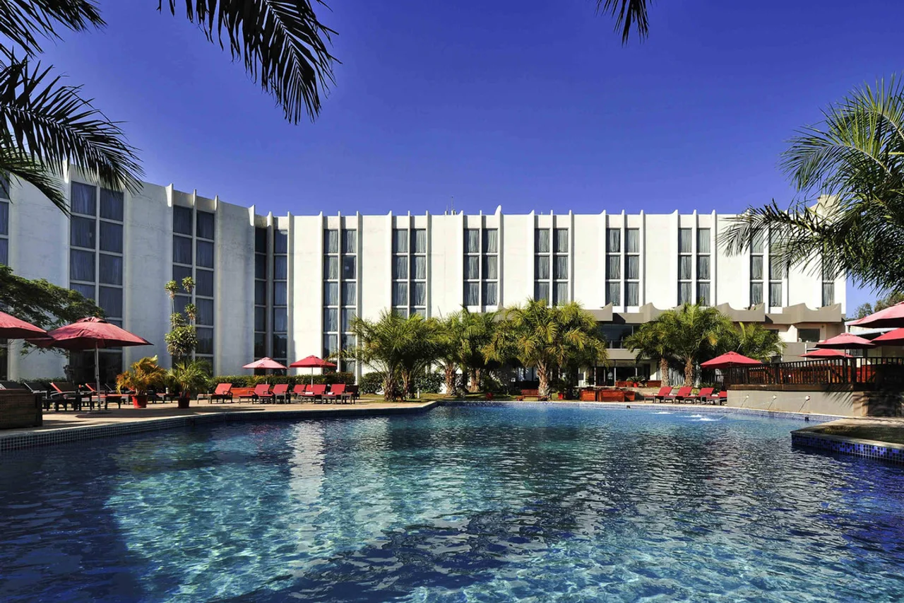 Pullman Lubumbashi Grand Karavia — ภาพห้องพักและบรรยากาศ