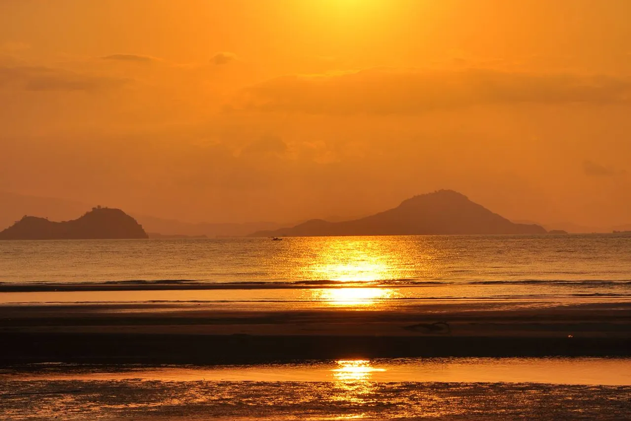 Puri Sari Beach Hotel — โรงแรมในลาบวนบาโจ