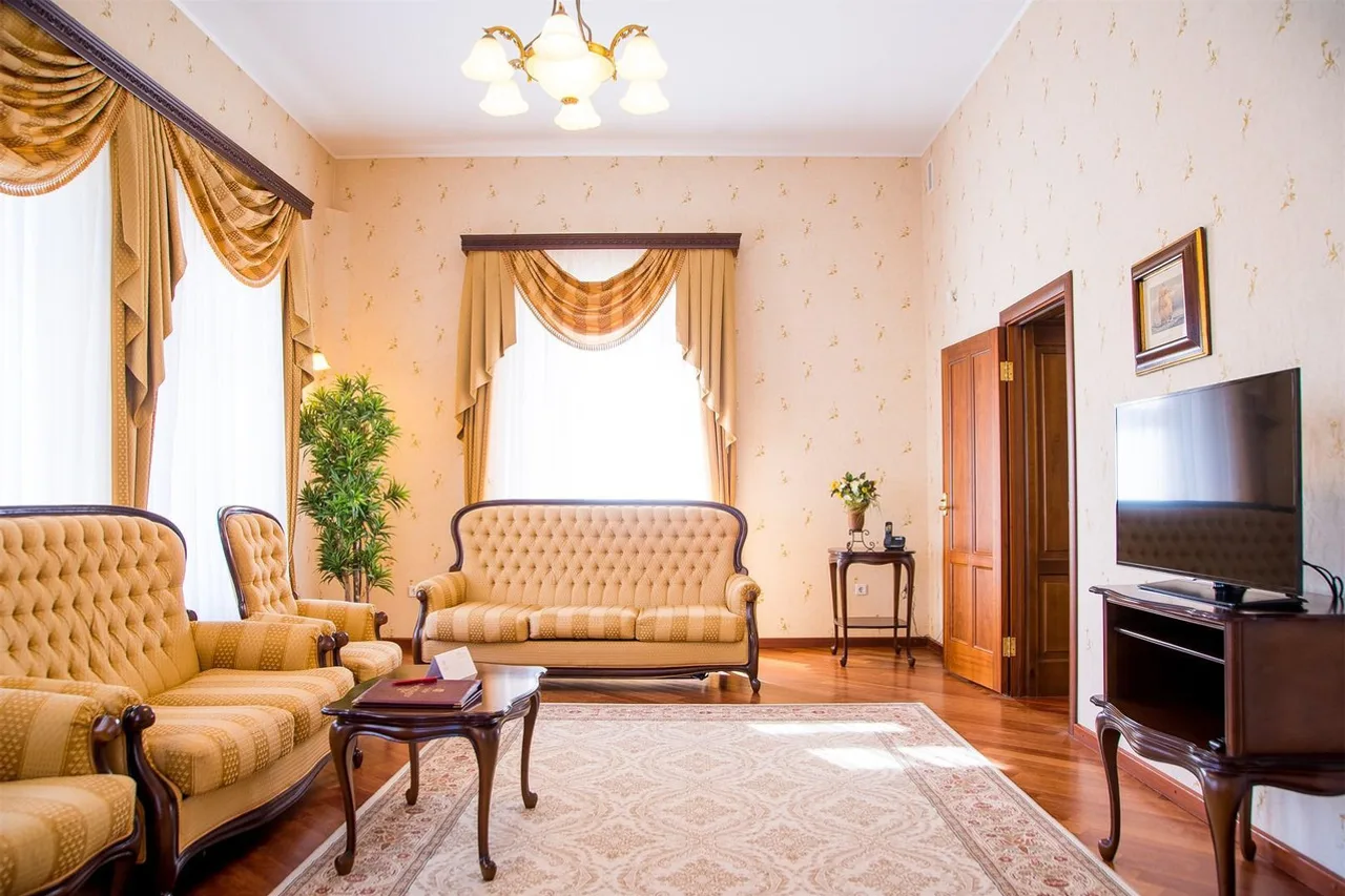 Pushkarskaya Sloboda Hotel Complex — ภาพห้องพักและบรรยากาศ
