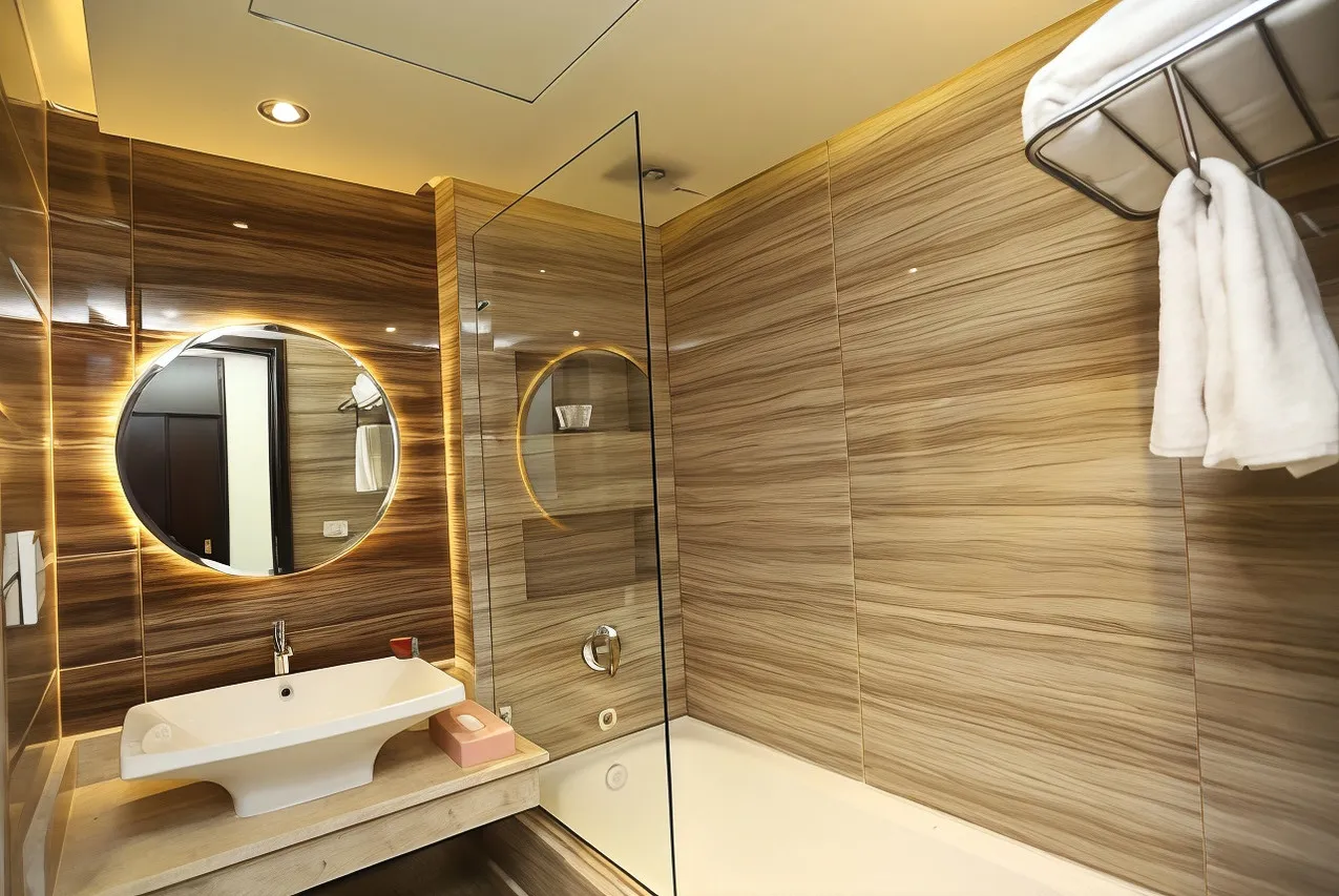Pyramisa Isis Island Aswan Resort & Spa — rooms and atmosphere