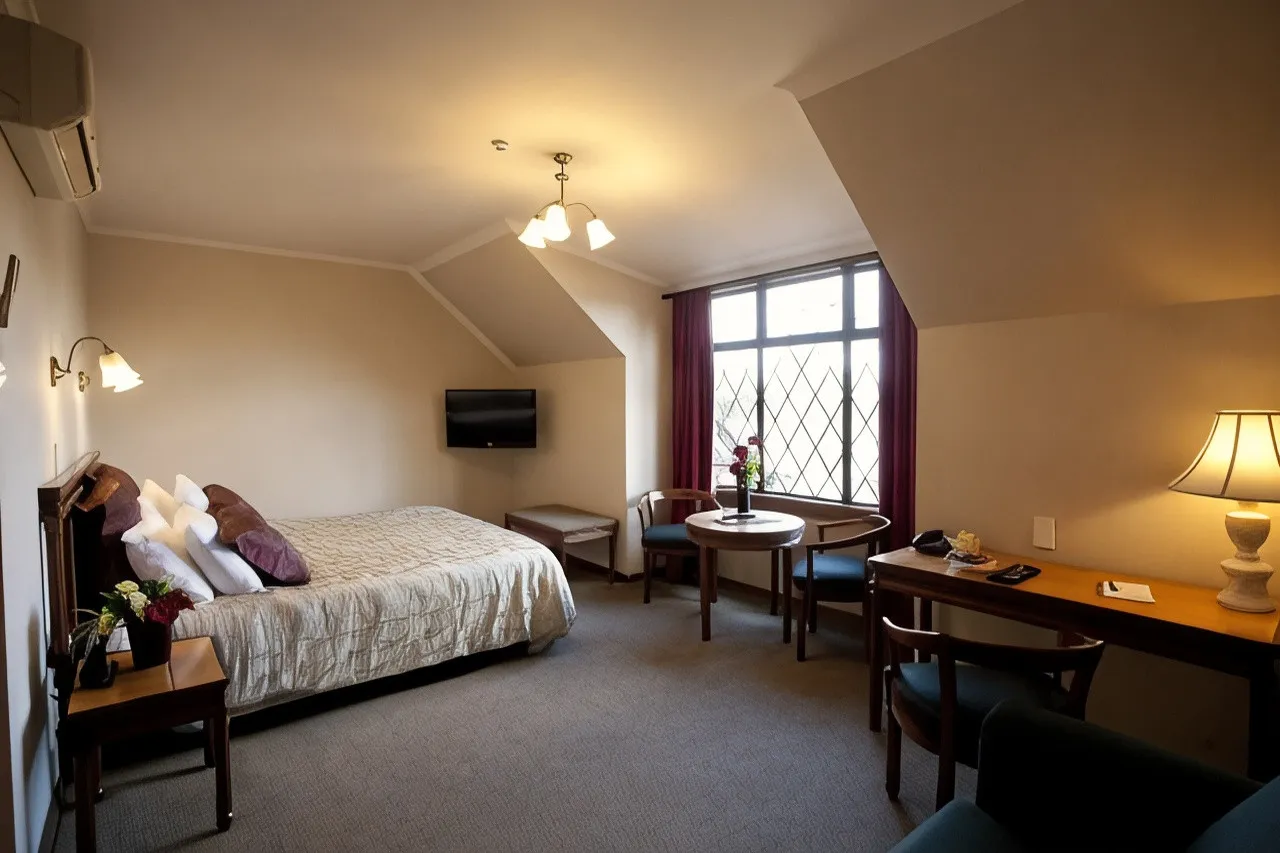 Quality Hotel Coachman — rooms and atmosphere