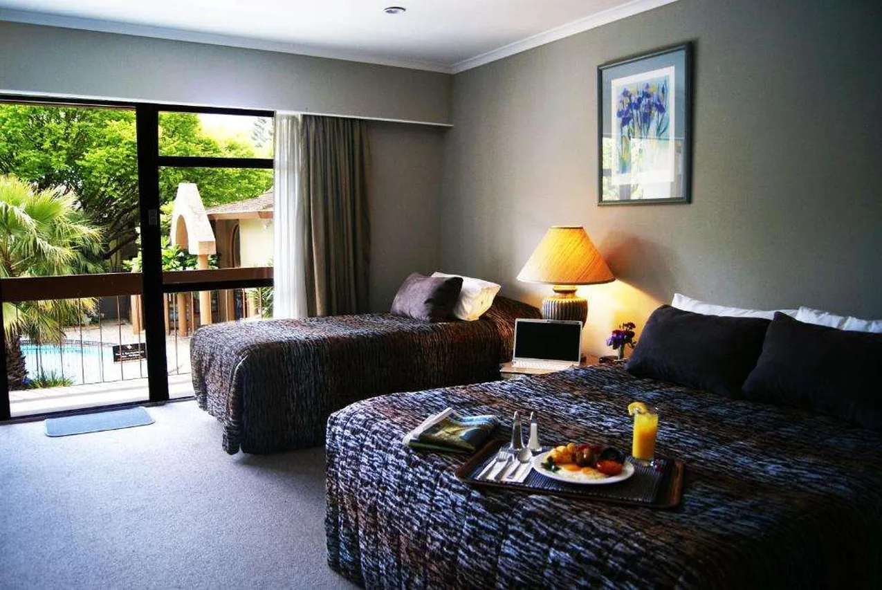 Quality Hotel Coachman — rooms and atmosphere