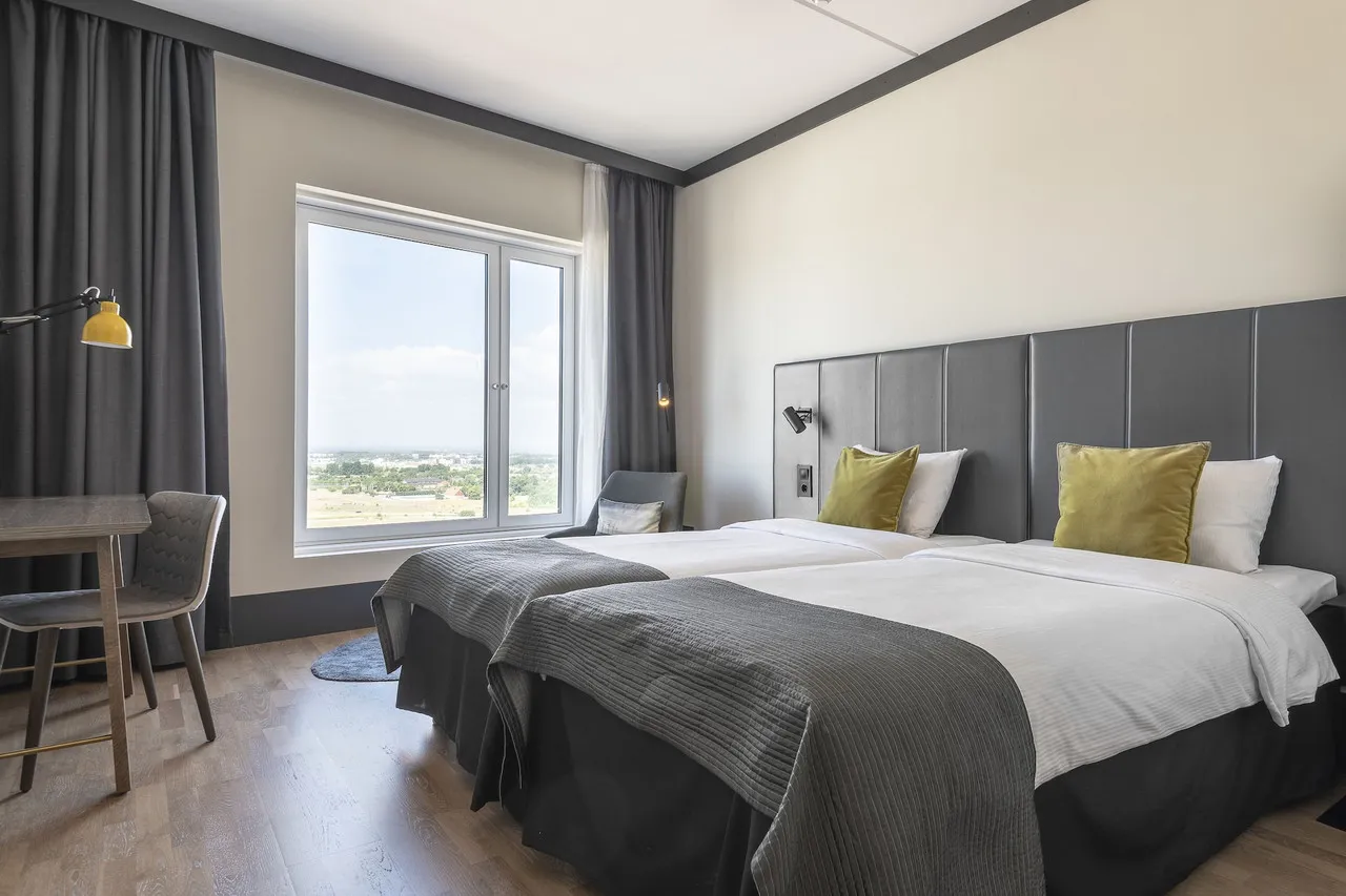 10 โรงแรมน่าพักใน Malmö สวีเดน — รีวิวจัดอันดับ ที่พักเมืองเก่าถึงริมทะเล Västra Hamnen