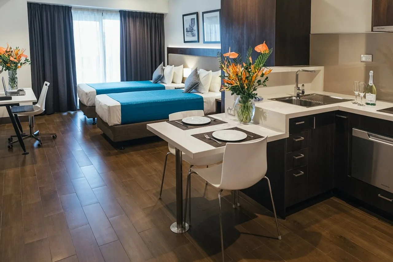 Quest Suva Serviced Apartments — ภาพห้องพักและบรรยากาศ