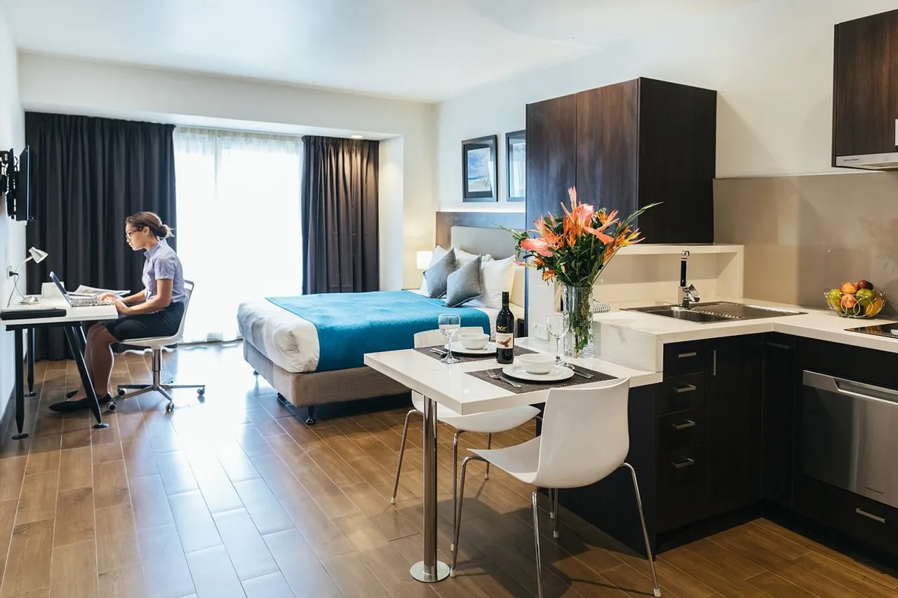 Quest Suva Serviced Apartments — ภาพห้องพักและบรรยากาศ