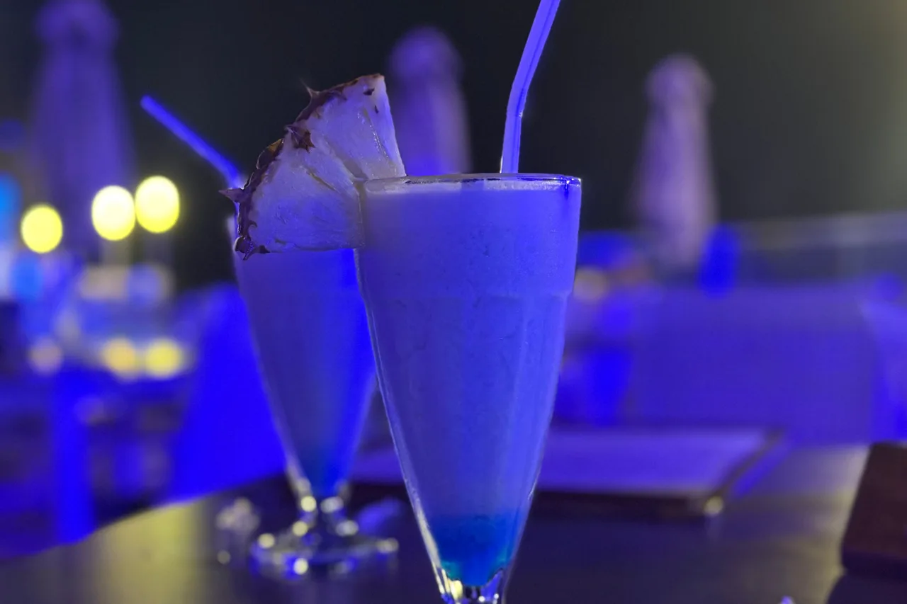 Radisson Blu Hotel, Conakry — rooms and atmosphere
