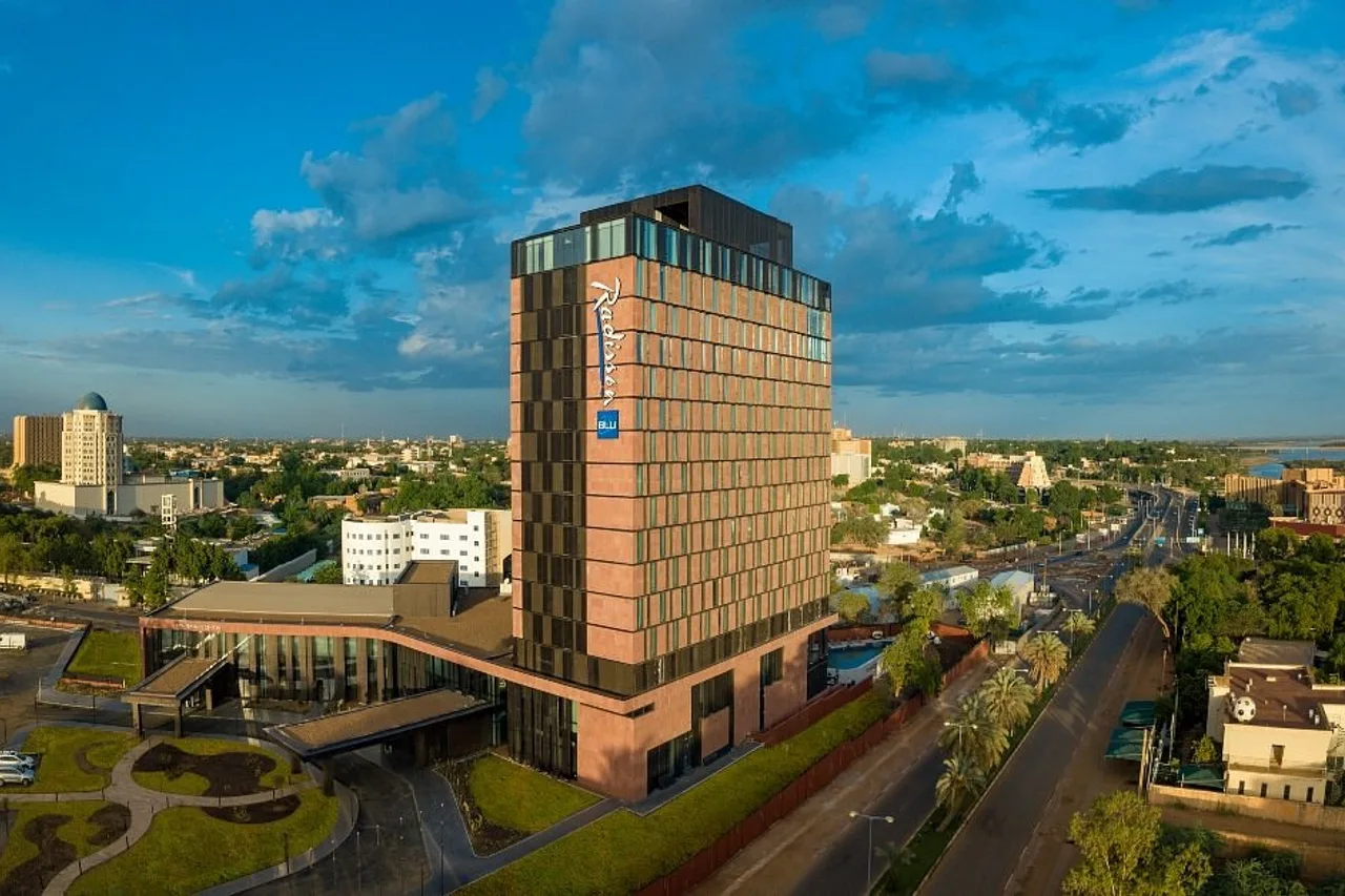 Radisson Blu Hotel & Conference Center Niamey — ภาพห้องพักและบรรยากาศ