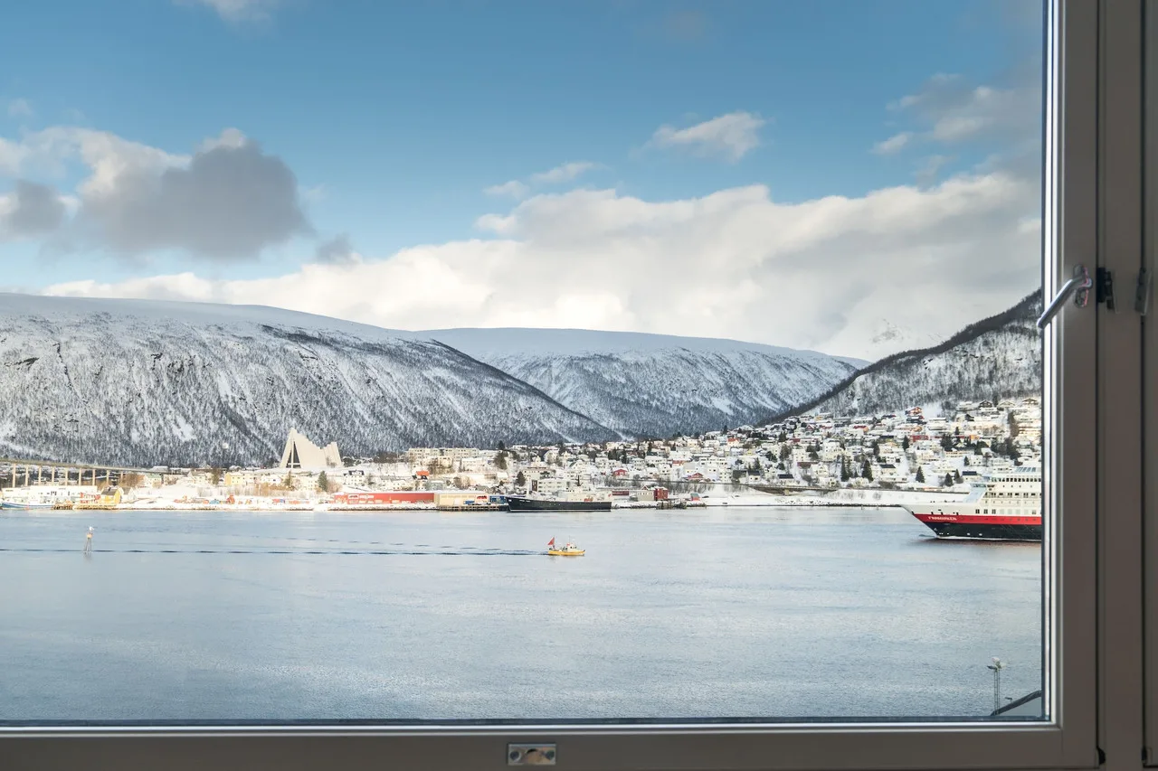 Radisson Blu Hotel, Tromsø — ภาพห้องพักและบรรยากาศ