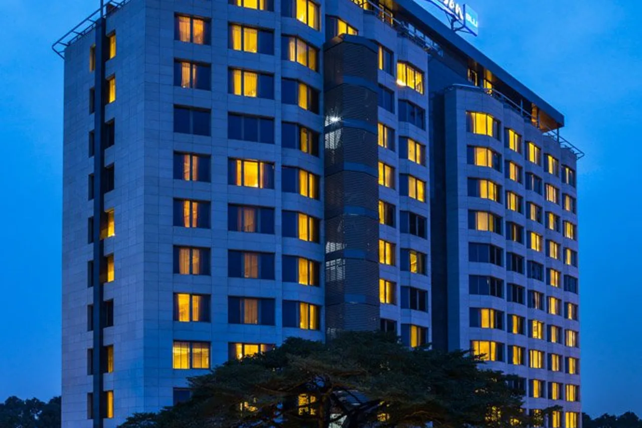 10 โรงแรมบราซซาวีลน่าพักที่สุด — Centre-Ville · Mpila · Maya-Maya (รีวิวลึก 2026 + เมืองหลวงคู่ใกล้สุดในโลก กับ Kinshasa DRC + ต้นกำเนิด Rumba คองโก)