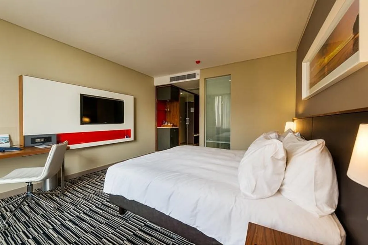 Radisson Blu Okoume Palace Hotel Libreville — ภาพห้องพักและบรรยากาศ