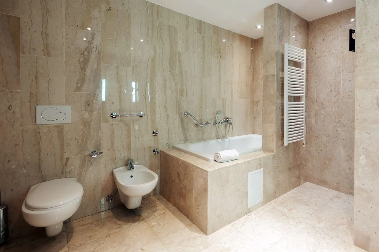 Radisson Hotel Astana — rooms and atmosphere