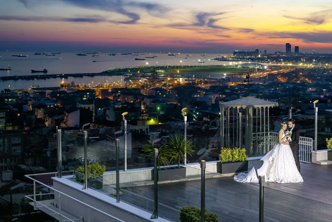 Radisson Hotel President Old Town Istanbul — rooms and atmosphere