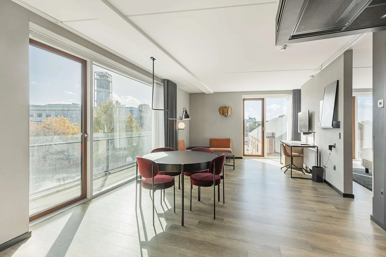 Radisson RED Aarhus — ภาพห้องพักและบรรยากาศ