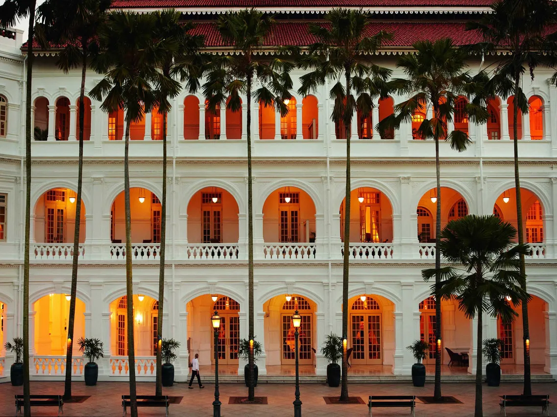 Raffles Hotel Singapore — rooms and atmosphere