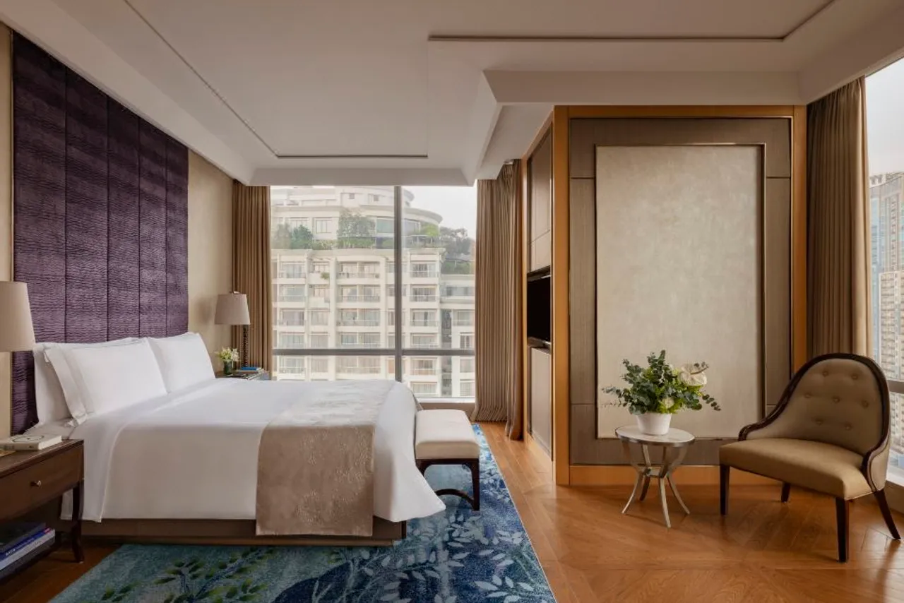 Raffles Jakarta — rooms and atmosphere