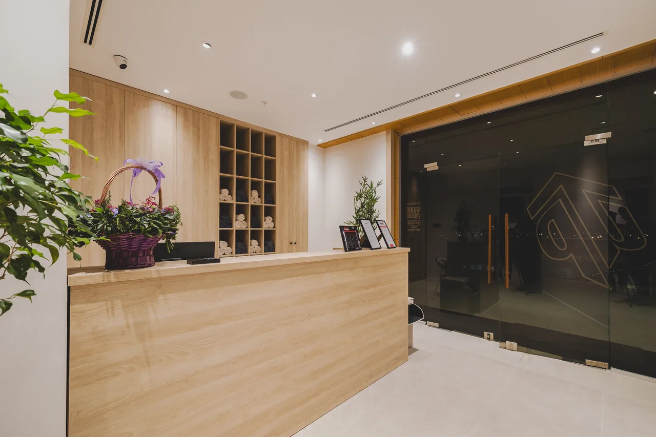 Ramada by Wyndham Podgorica — ภาพห้องพักและบรรยากาศ