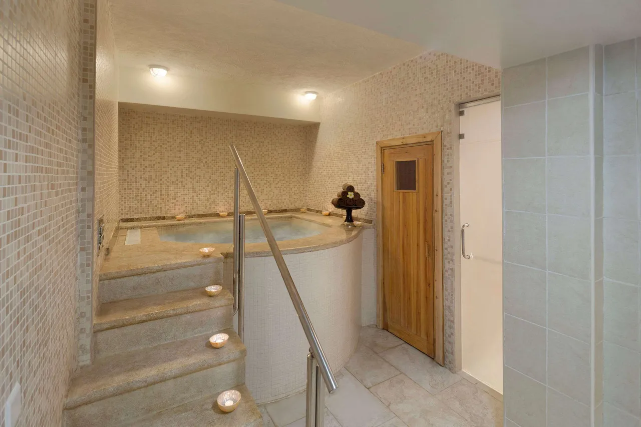Ramada Resort Dead Sea — rooms and atmosphere