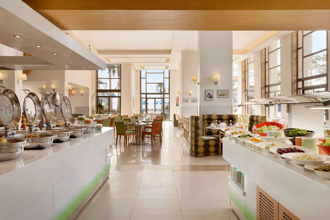Ramada Resort Dead Sea — rooms and atmosphere