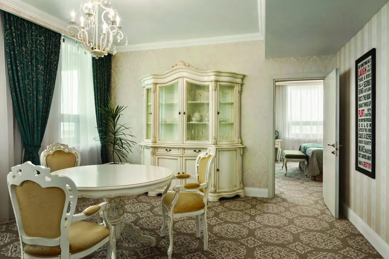 Ramada by Wyndham Kazan City Centre — rooms and atmosphere