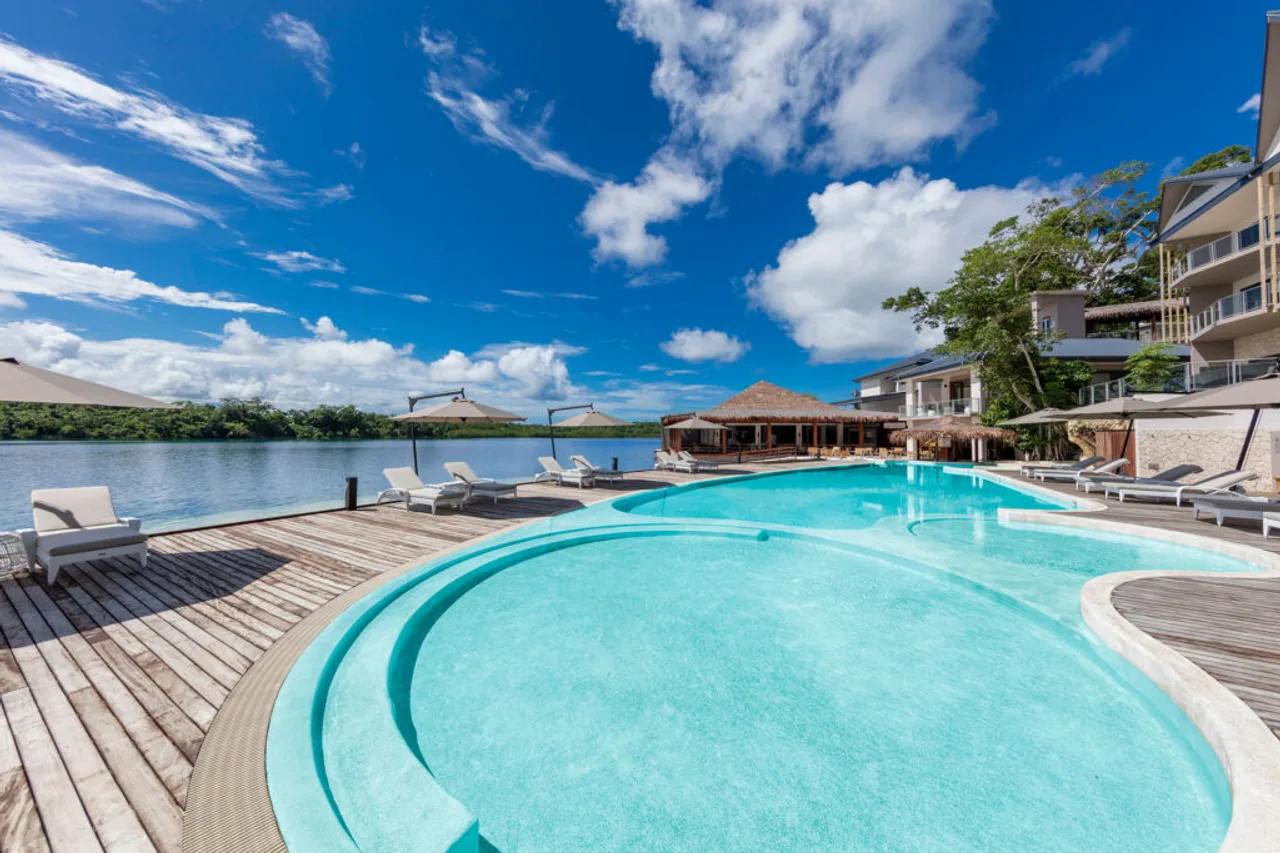 Ramada Resort by Wyndham Port Vila — ภาพห้องพักและบรรยากาศ