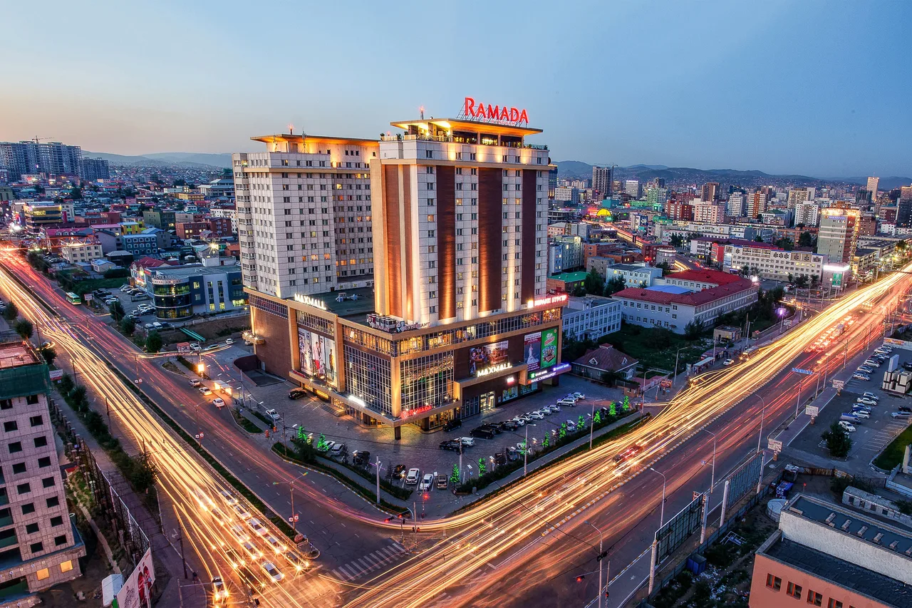 Ramada by Wyndham Ulaanbaatar Citycenter — โรงแรมในอูลานบาตอร์