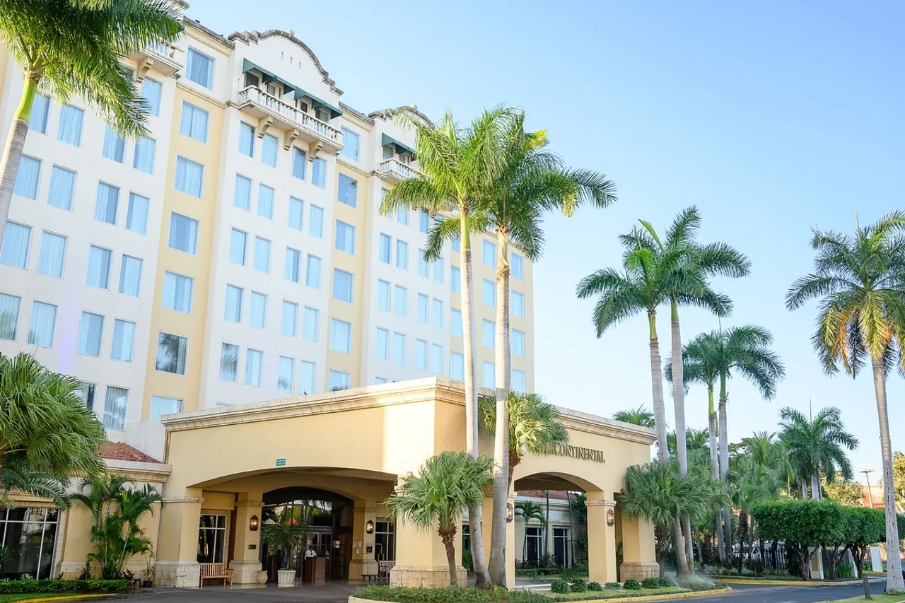 Real InterContinental Managua at Metrocentro Mall — ภาพห้องพักและบรรยากาศ