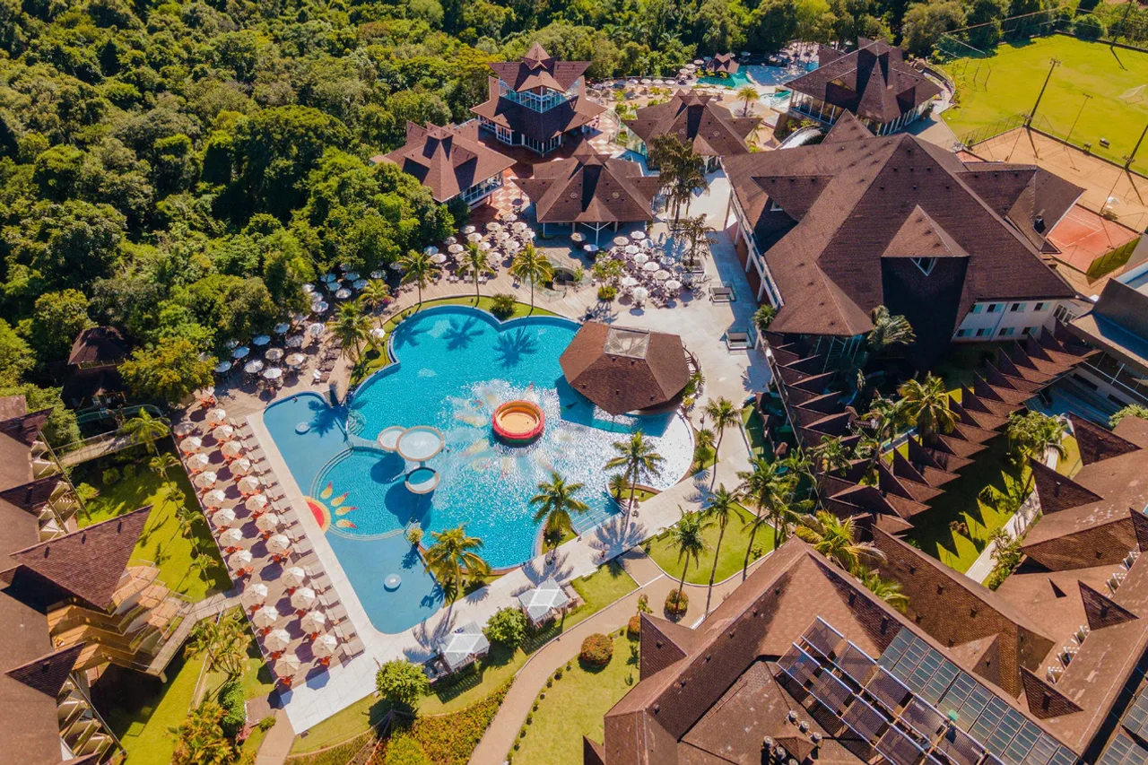Recanto Cataratas Thermas Resort & Convention — โฟซดูอีกวาซู