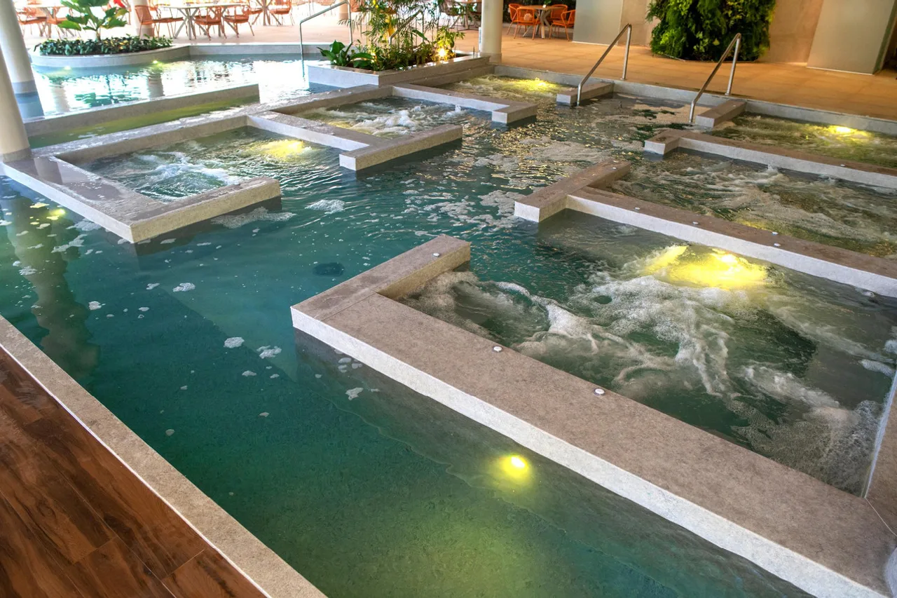 Recanto Cataratas Thermas Resort & Convention — ภาพห้องพักและบรรยากาศ