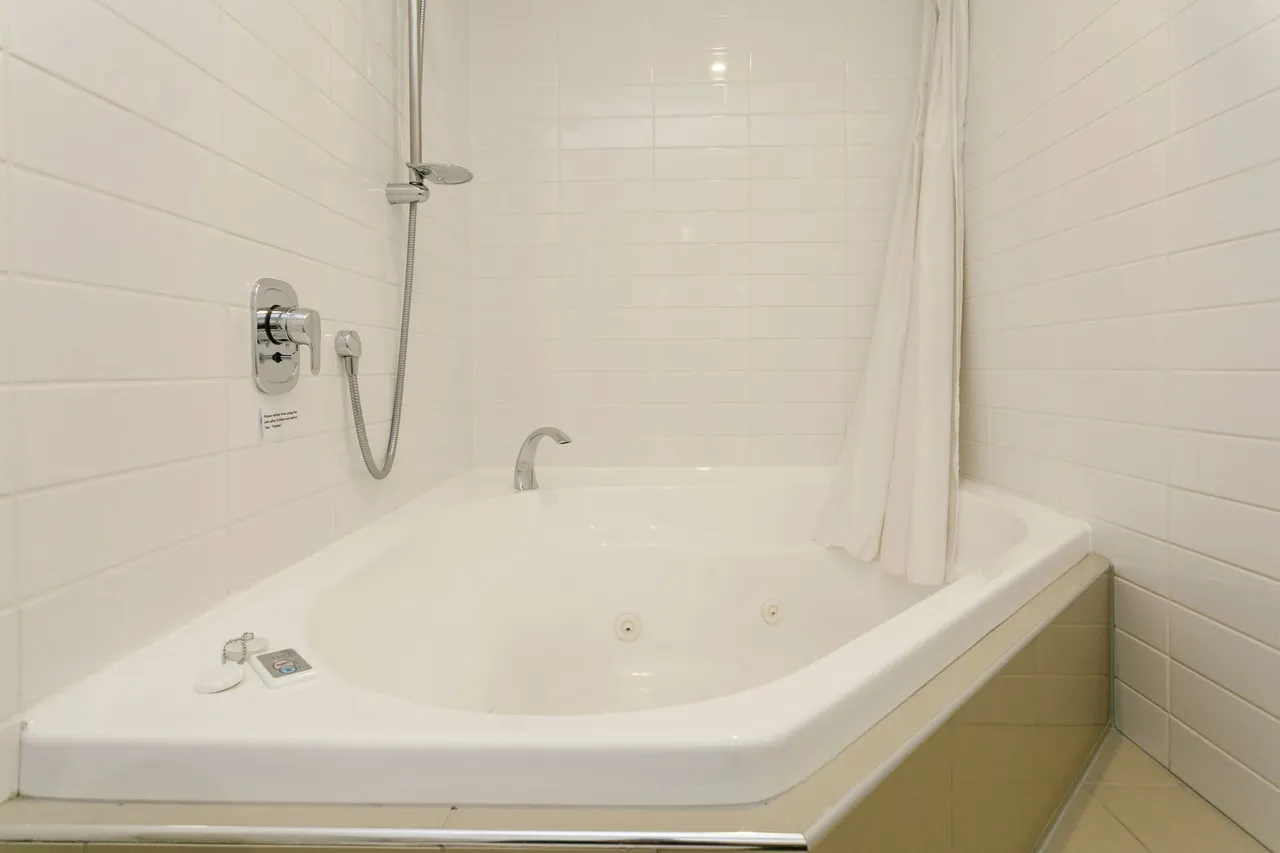Reef Resort Taupo — rooms and atmosphere