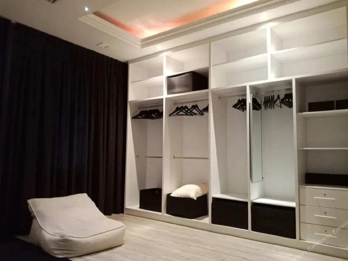 Reggae Mansion Hostel Kuala Lumpur — rooms and atmosphere
