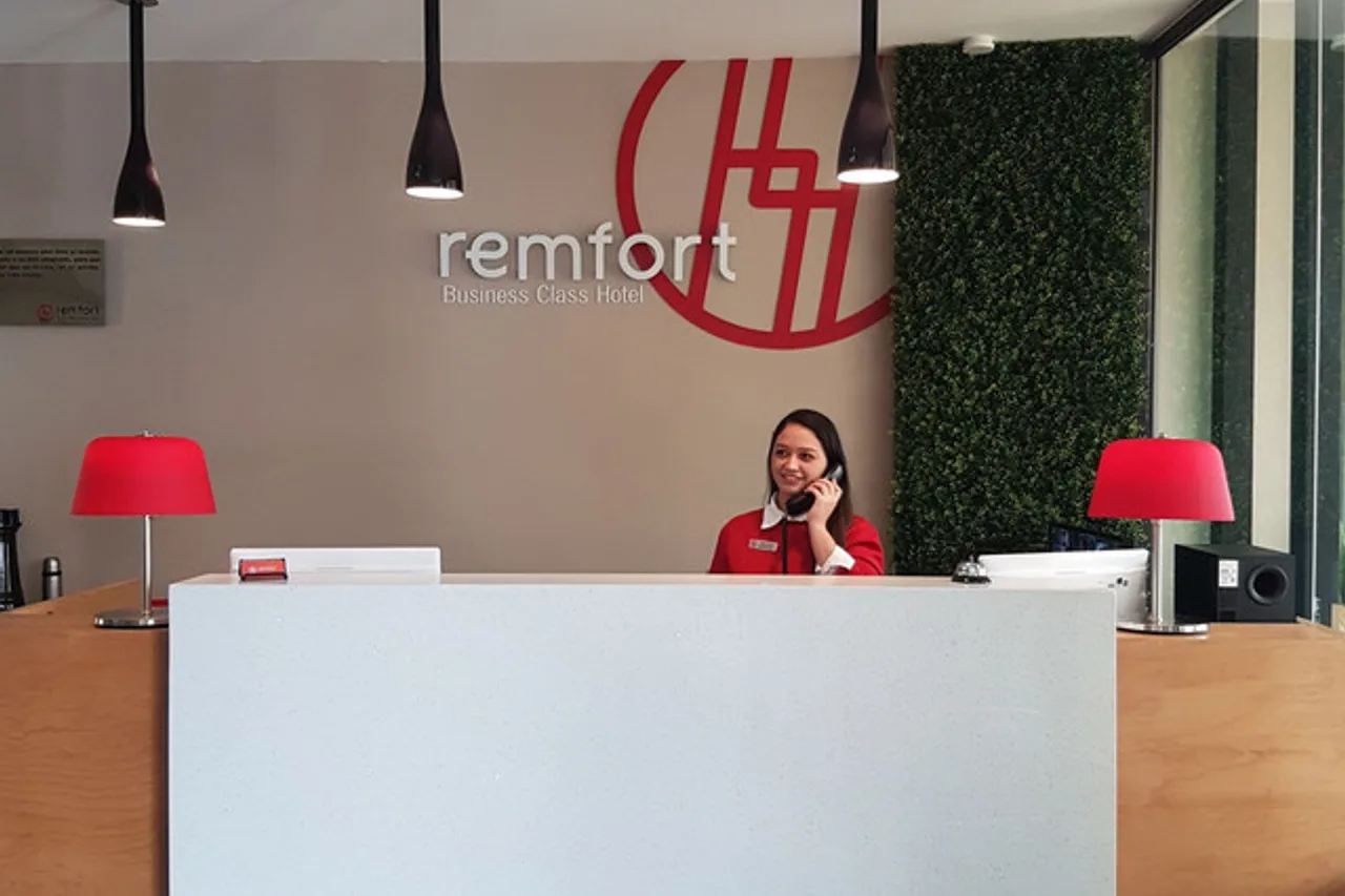 Remfort Hotel — ภาพห้องพักและบรรยากาศ
