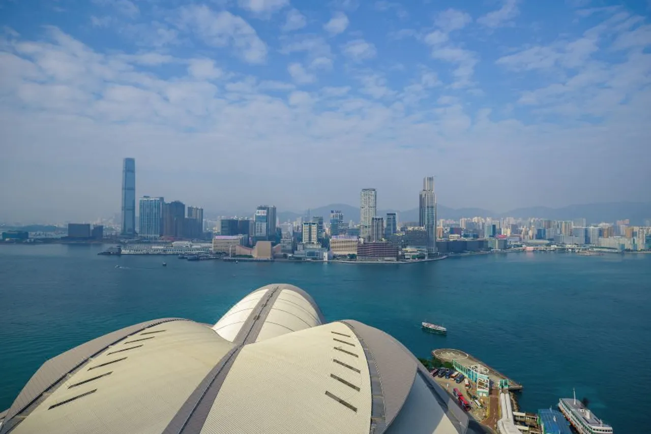 Renaissance Hong Kong Harbour View Hotel — ภาพห้องพักและบรรยากาศ