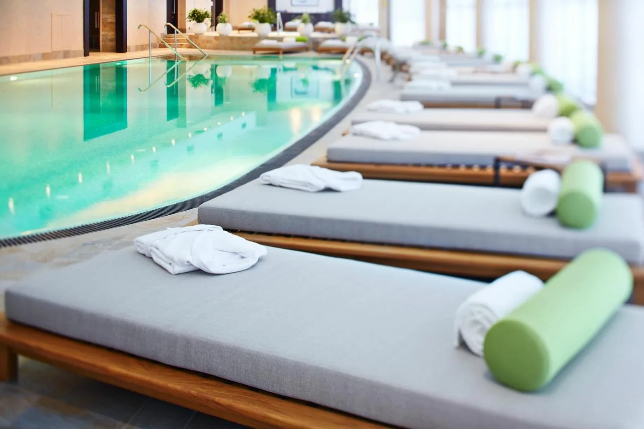 Renaissance Minsk Hotel — ภาพห้องพักและบรรยากาศ