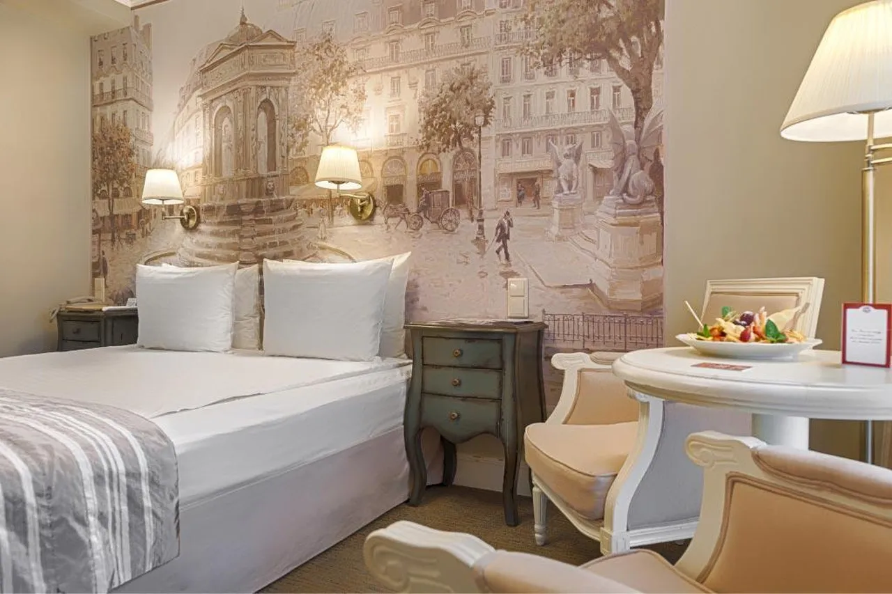 Renomme Hotel by Original Hotels — rooms and atmosphere