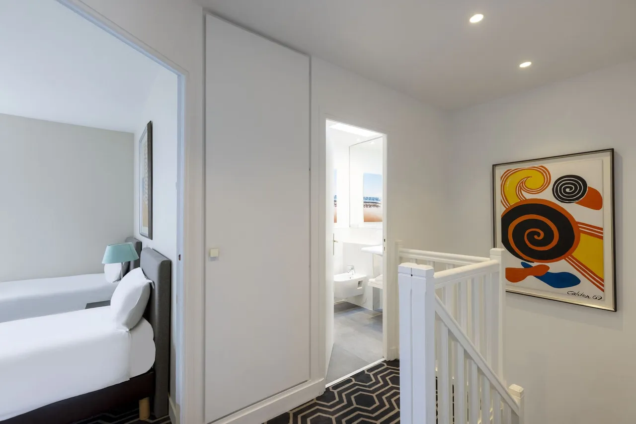 Residence Charles Floquet — rooms and atmosphere