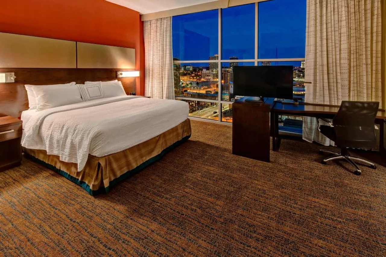 Residence Inn by Marriott Kansas City Downtown/Convention Center — ภาพห้องพักและบรรยากาศ
