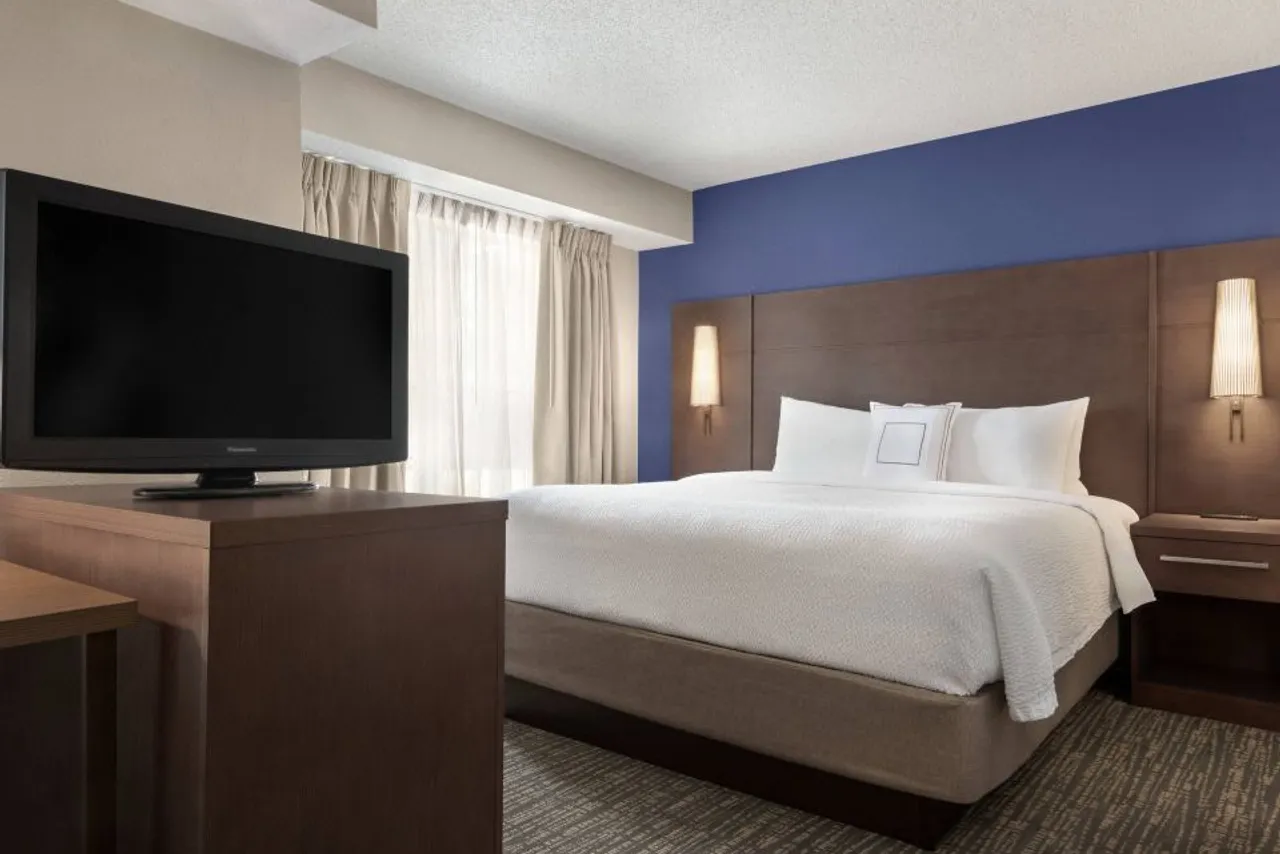 Residence Inn by Marriott Kansas City Independence — ภาพห้องพักและบรรยากาศ