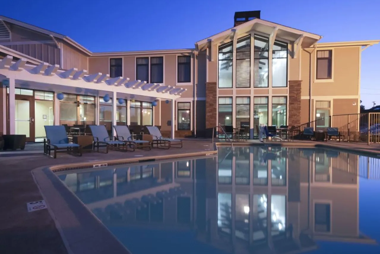 Residence Inn by Marriott Los Angeles LAX/Manhattan Beach — ภาพห้องพักและบรรยากาศ