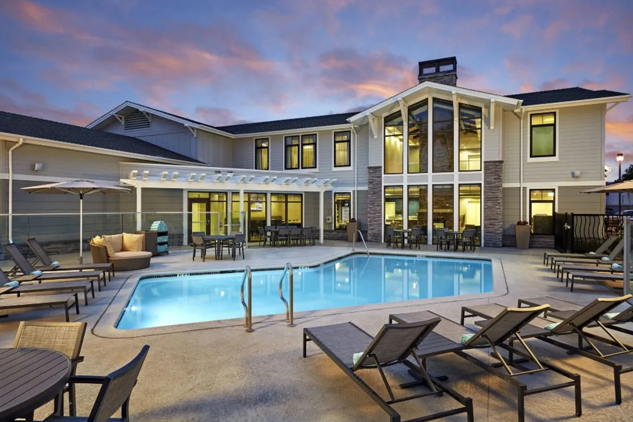 Residence Inn by Marriott Los Angeles LAX/Manhattan Beach — ภาพห้องพักและบรรยากาศ