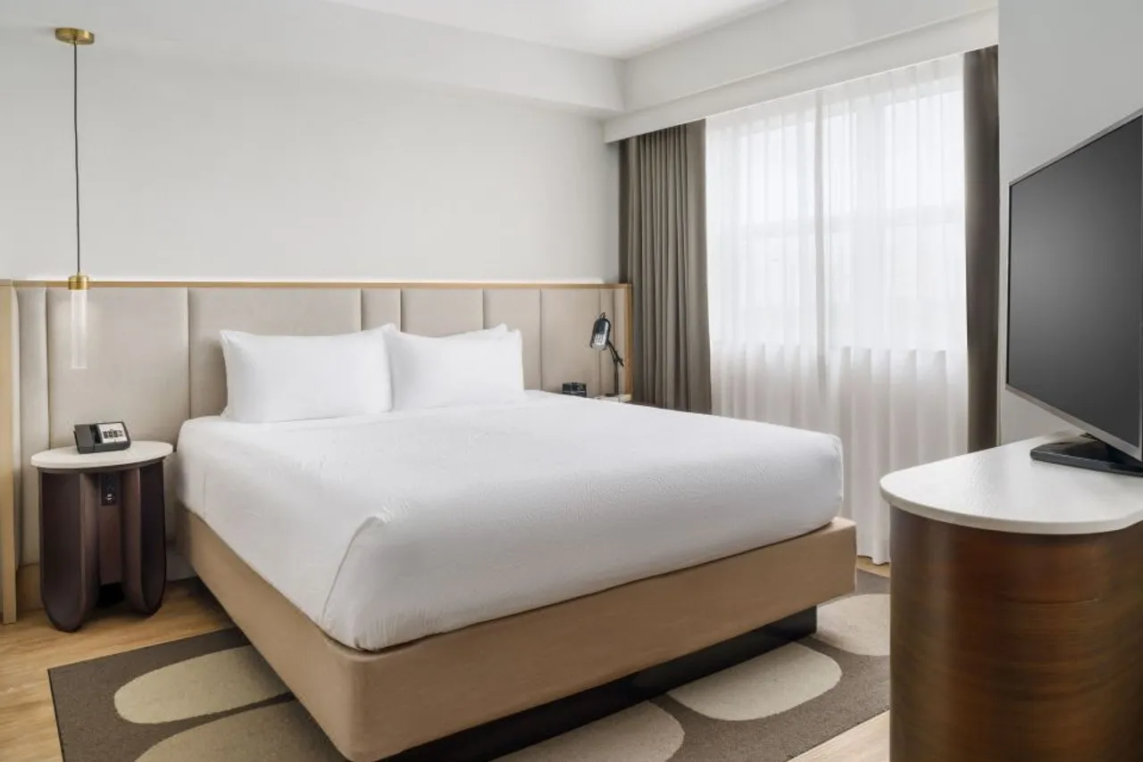 Residence Inn by Marriott Miami Aventura Mall — โรงแรมในใกล้ Hard Rock Stadium