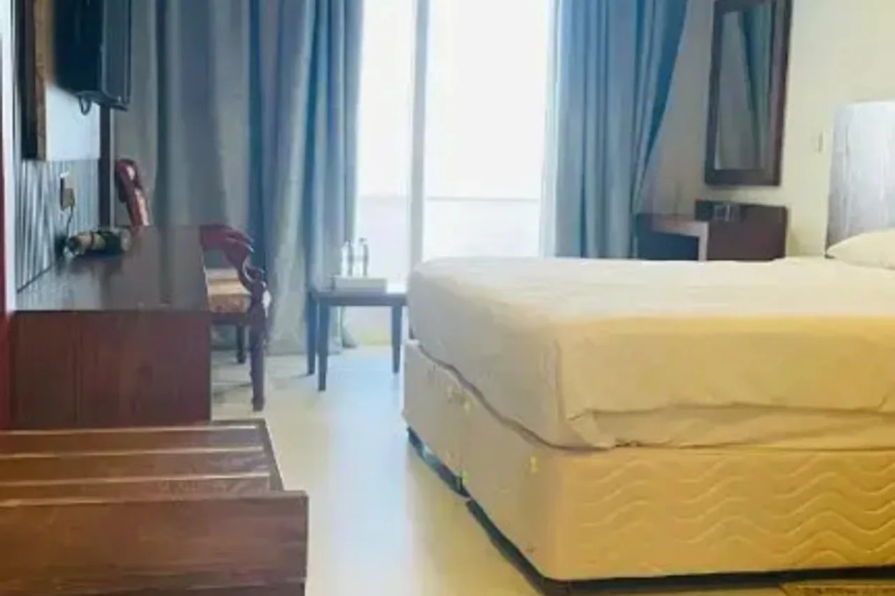 Resort Sur Beach Holiday — ภาพห้องพักและบรรยากาศ