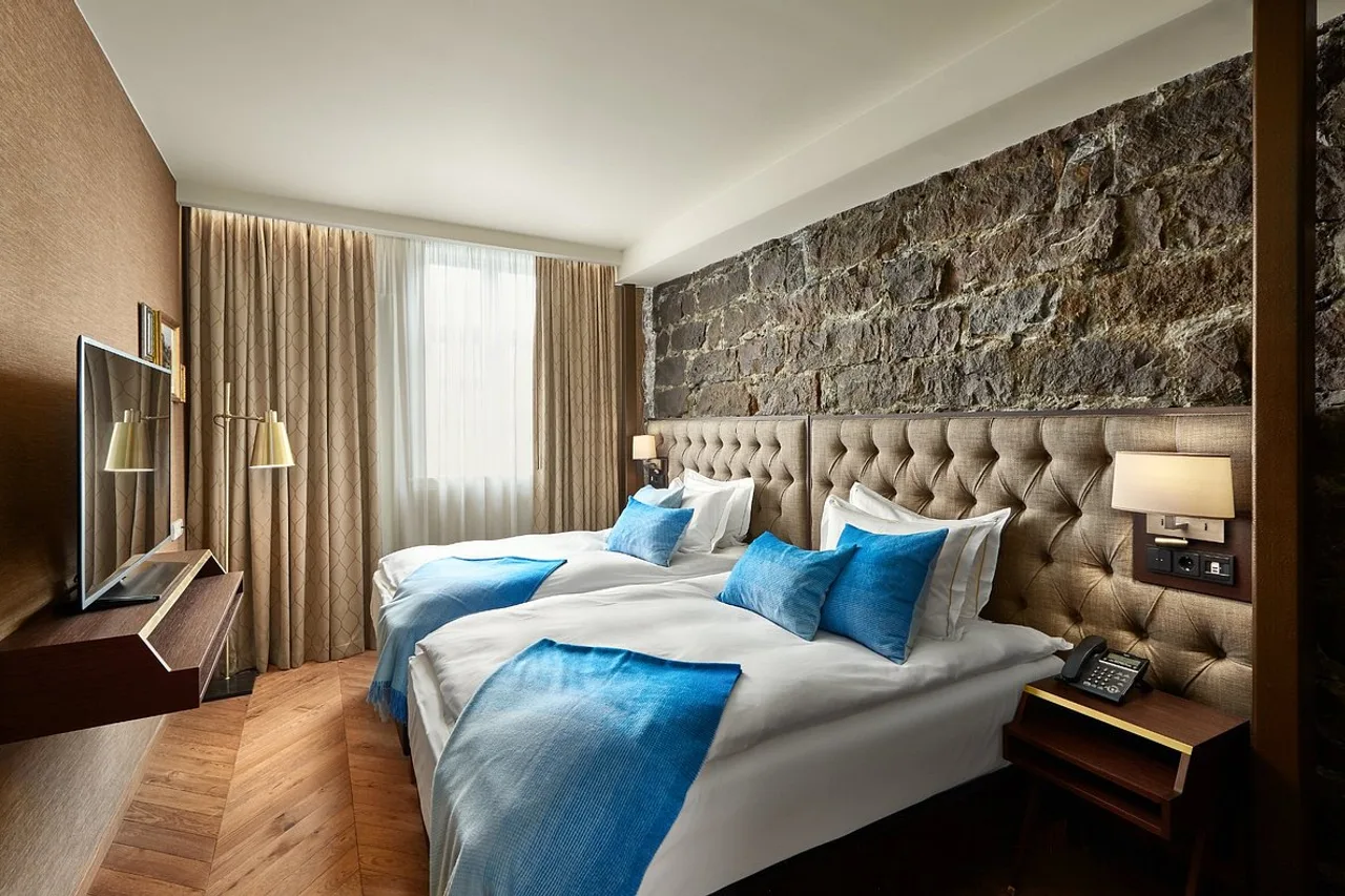 Reykjavik Konsulat Hotel, Curio Collection by Hilton — rooms and atmosphere