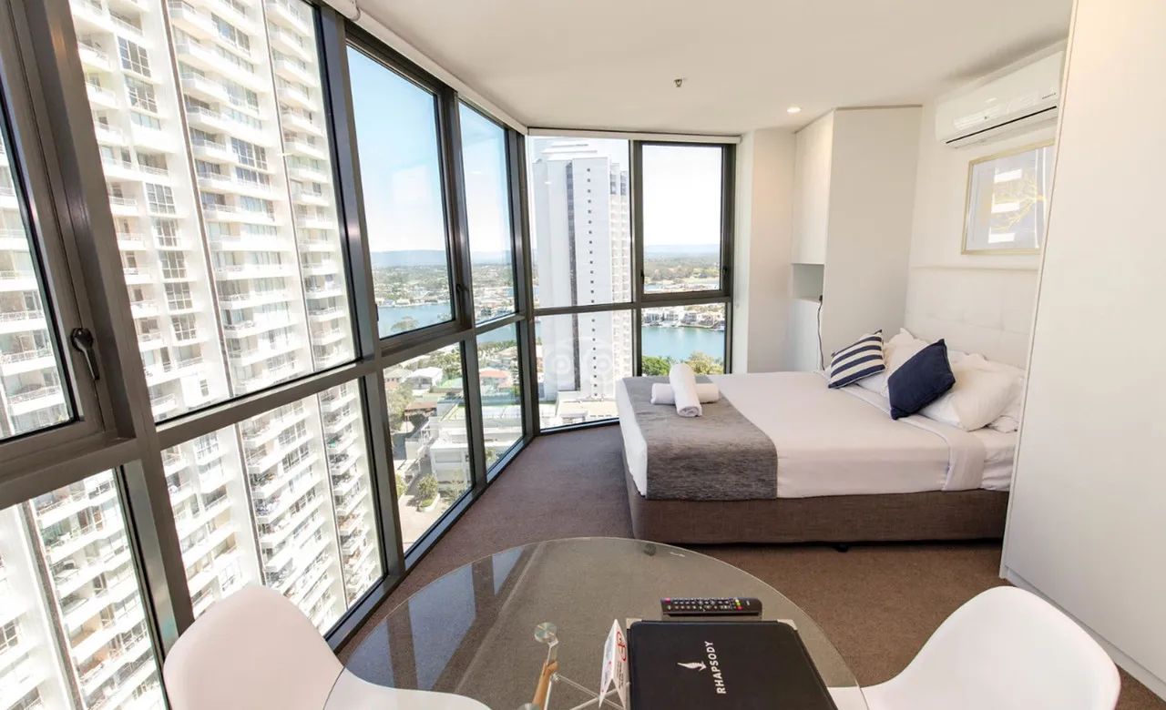 Rhapsody Resort — rooms and atmosphere